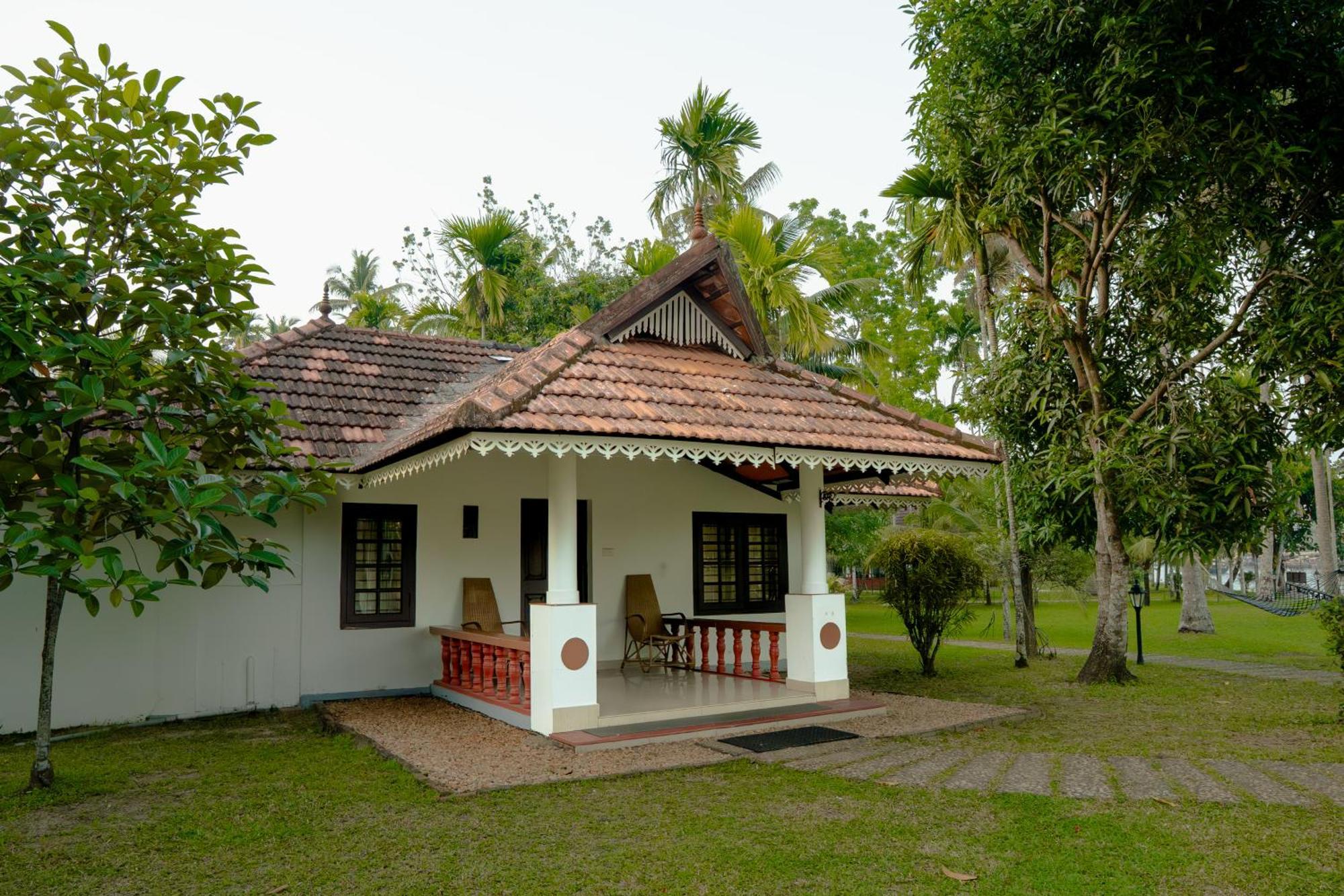 Palmgrove Lake Resort Alappuzha Zewnętrze zdjęcie